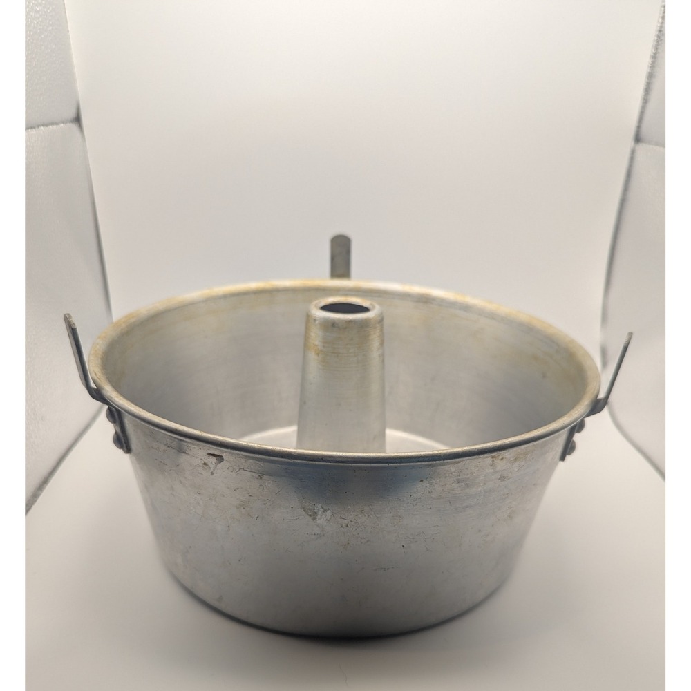 Walker Ware Vintage Aluminum Angel‎ Food Tube Cake Pan 10x4" Cooling Feet Silver